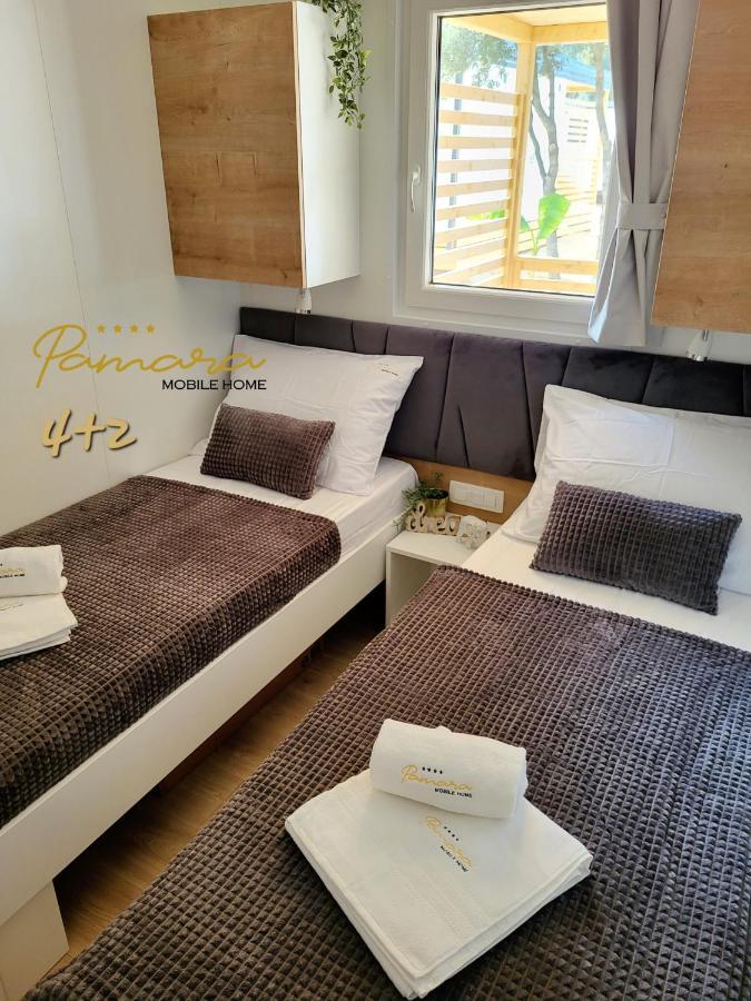 PAMARA Mobile Home Biograd Na Moru Esterno foto