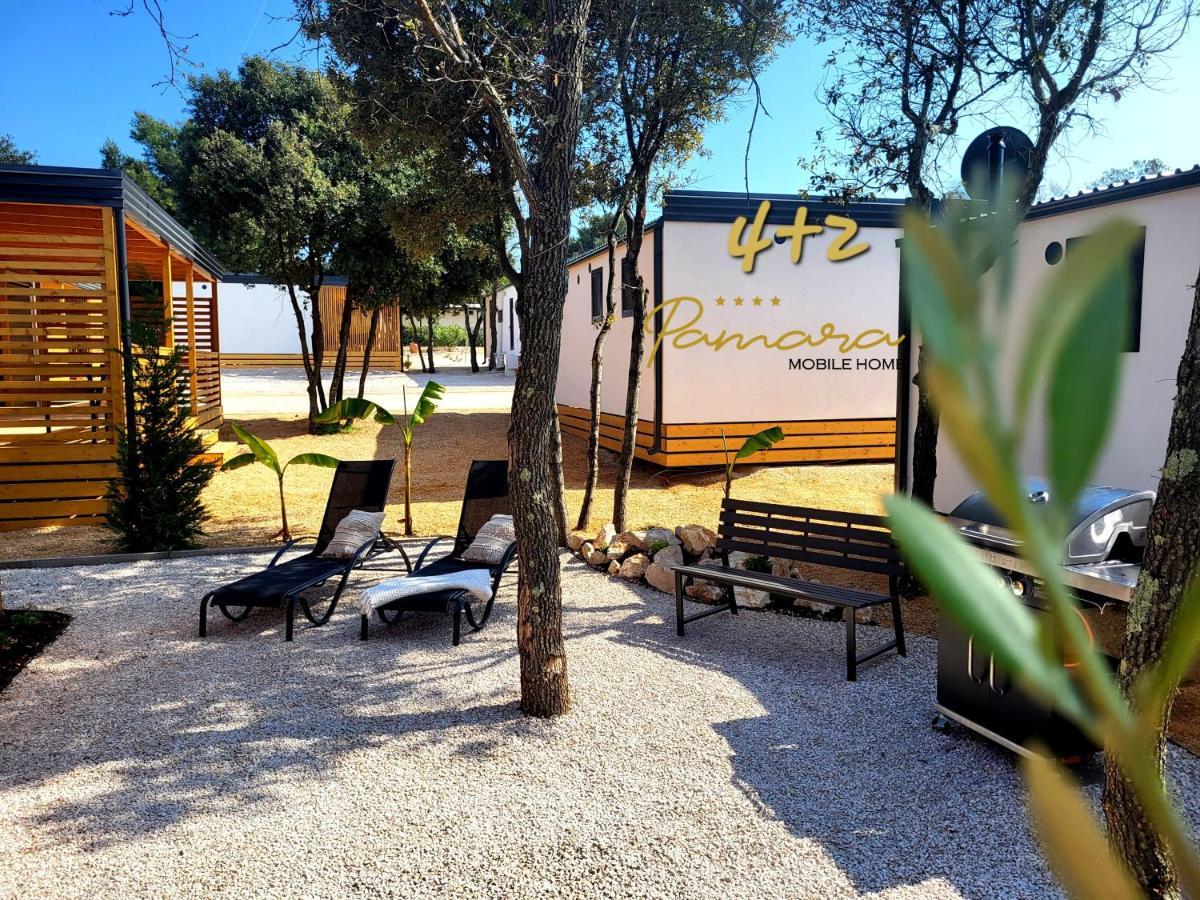 PAMARA Mobile Home Biograd Na Moru Esterno foto